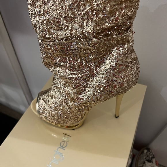 Crystal encrusted platform sequins heels 6 inches - Picture 3 of 3